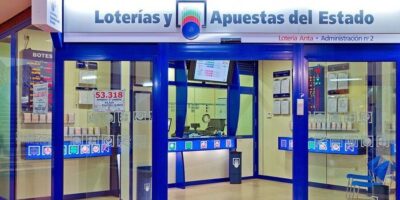 ¿Cuánto cobra una dependienta de administración de lotería?  salarios en esta profesión