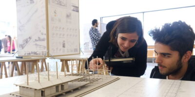 Conoce cuánto cobra un arquitecto por diseñar y construir una casa