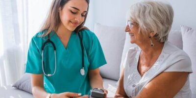 Descubre cuánto gana un Auxiliar de Enfermería en Canarias: ¡Revelamos los salarios!