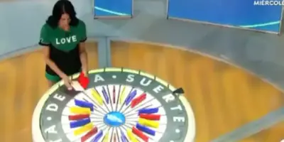 Descubre cuánto gana una azafata de la ruleta y sorpréndete con su salario