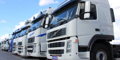 Descubre cuánto gana un camionero de Amazon: Salarios y beneficios