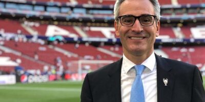 Cuánto cobra un comentarista de fútbol:  salario de las voces más reconocidas del deporte rey