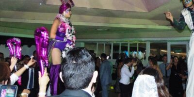 Cuánto cobra un DJ por hora:  salarios de los profesionales de la música electrónica