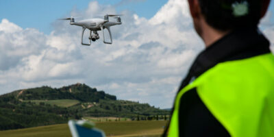 Descubre cuánto cobra un piloto de drones: Salarios y oportunidades en el fascinante mundo de los vuelos no tripulados