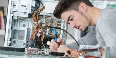 Descubre cuánto cobra un Técnico en Sistemas Microinformáticos y Redes: Datos reveladores sobre salarios en esta profesión