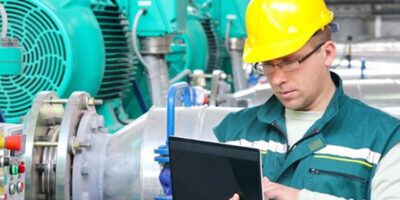 ¿Cuánto cobra un Técnico Auxiliar de Informática del Estado? Descubre su salario actual